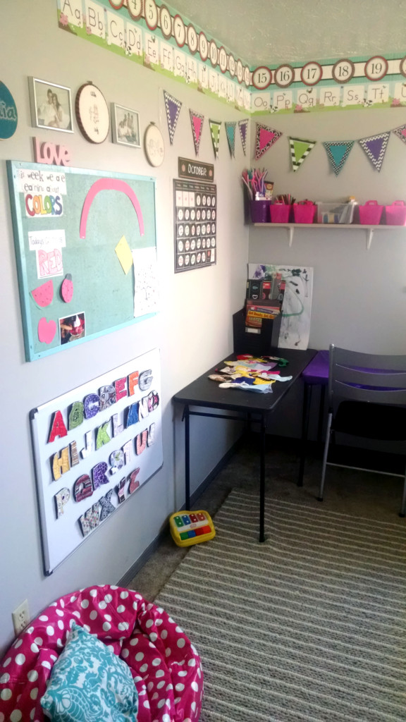 Basic lerning through play corner for toddlers